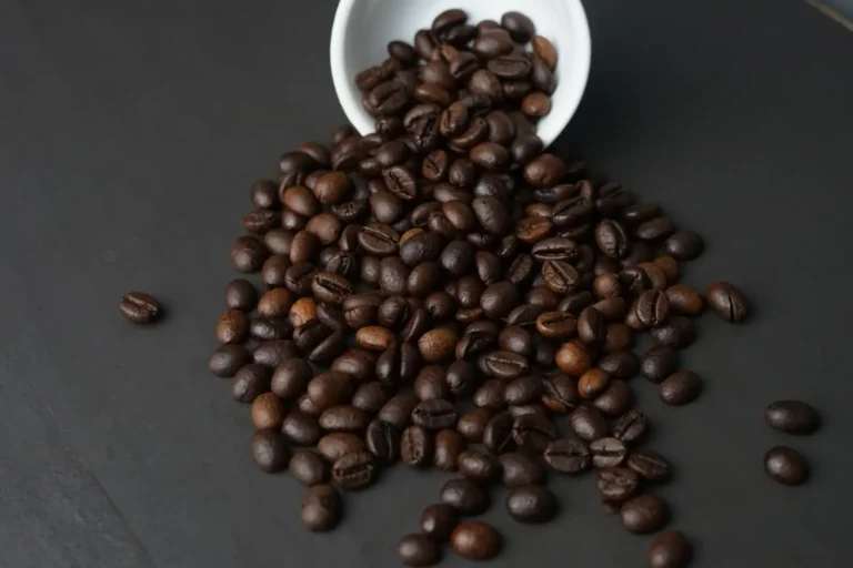 Café A… : americano, allongé, arabica, comment s&rsquo;y retrouver