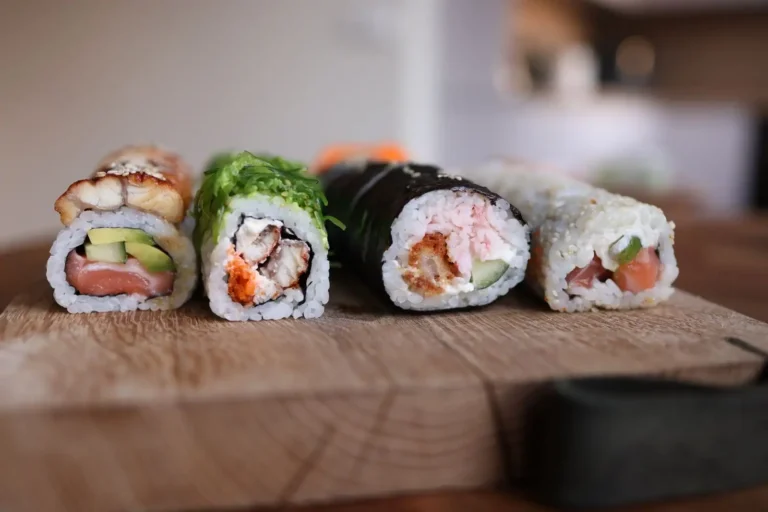 Sushi maison : réussir le riz, la garniture et le roulage