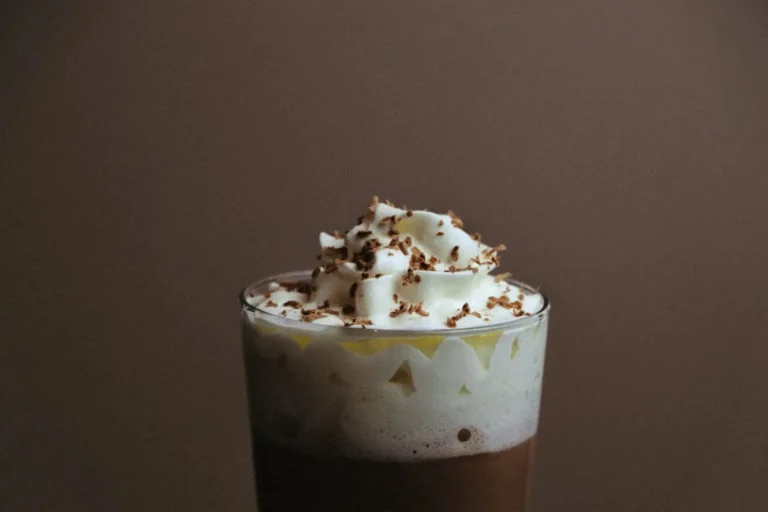 Café viennois : la recette et la différence avec le liégeois