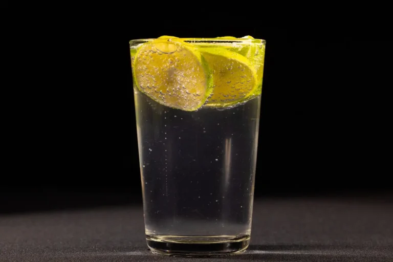 Gin fizz : la recette, la formule et les variantes à connaître