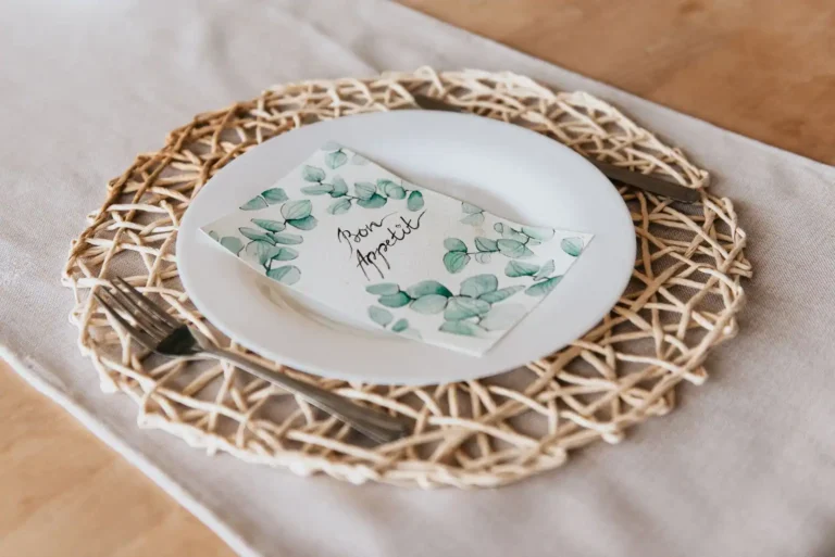 Set de table en anglais : le mot juste et les faux-amis