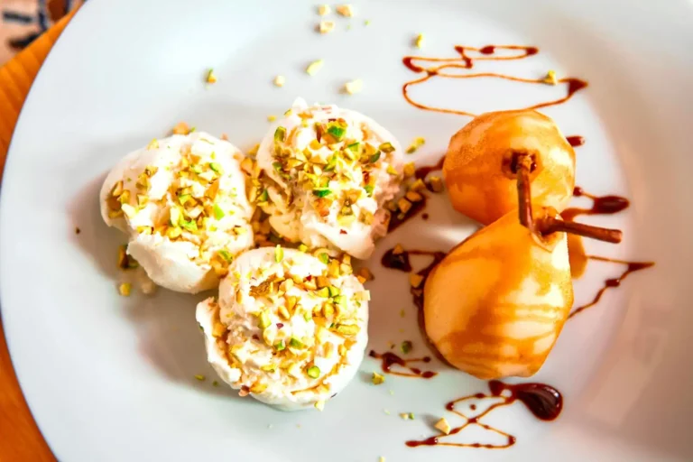 Café Isaka : le glacier parisien de la glace frite